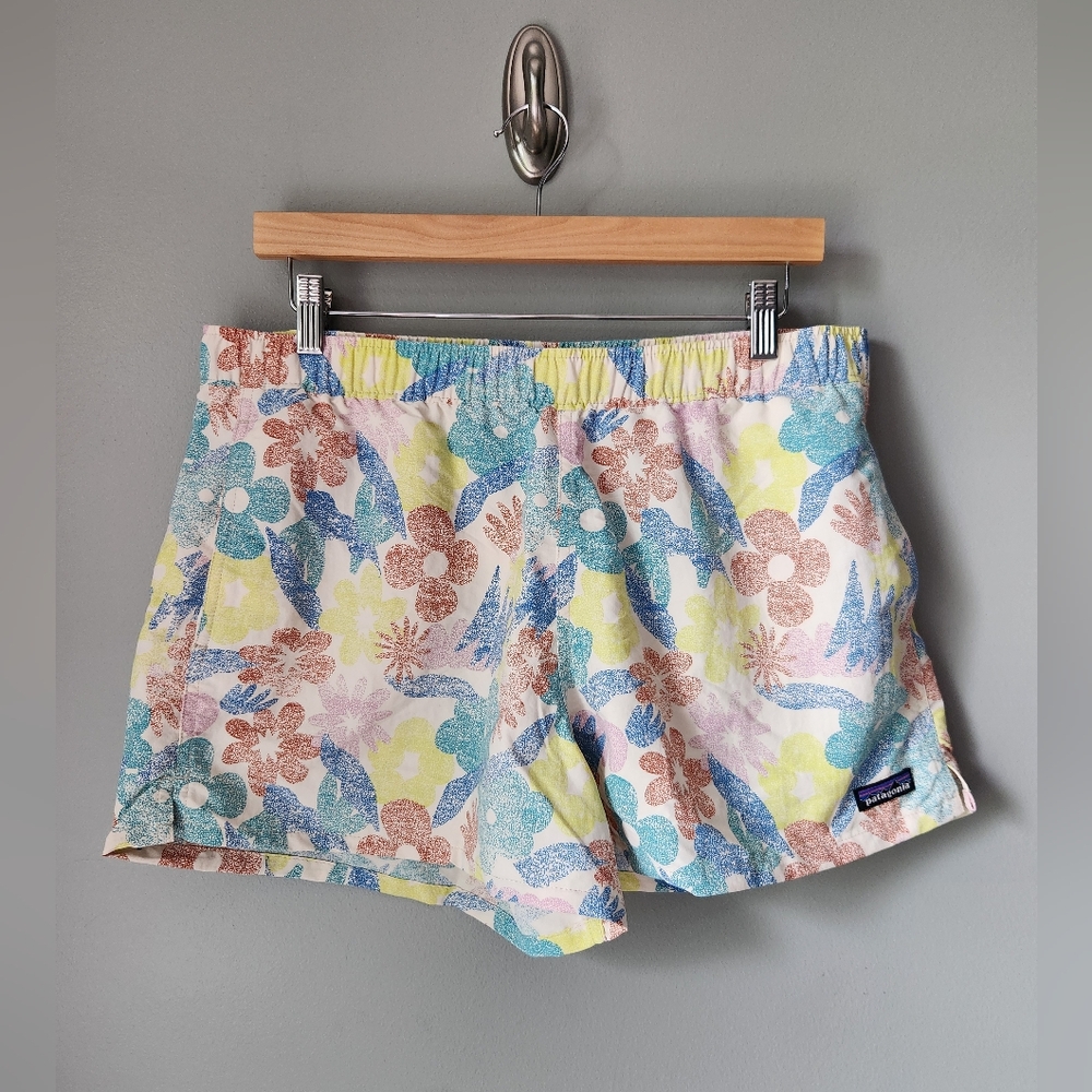 Patagonia Barely Baggies Shorts Women's Size Large NWT